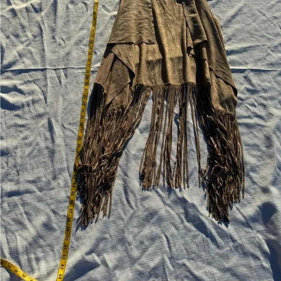 Suede Vest with tassels  (Reduced) - Picture 6 of 8